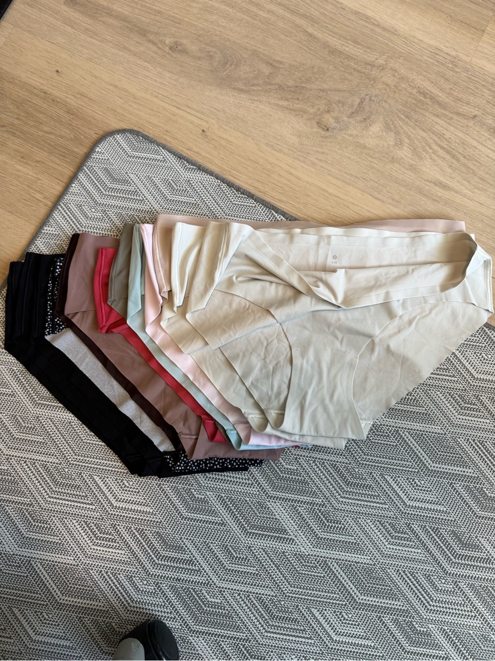Lululemon Invisiwear Mid-Rise bikini underwear, 13 pair